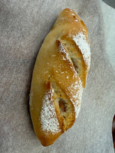 画像をギャラリービューアに読み込む, 【GF米粉パン】 バゲット(ウインナー)