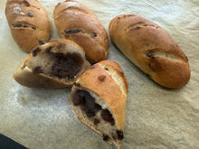 画像をギャラリービューアに読み込む, 【GF米粉バタール🥖シリーズ】 あんレーズンバタール🥖