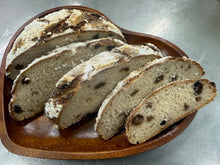 画像をギャラリービューアに読み込む, 『1月新製品』レーズンカンパーニュ(1斤)【GF米粉パン】 (8枚切りスライス)