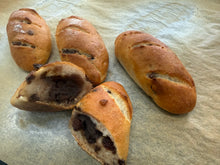 画像をギャラリービューアに読み込む, 【ＧＦ米粉バタール🥖シリーズ】　あんレーズンバタール🥖
